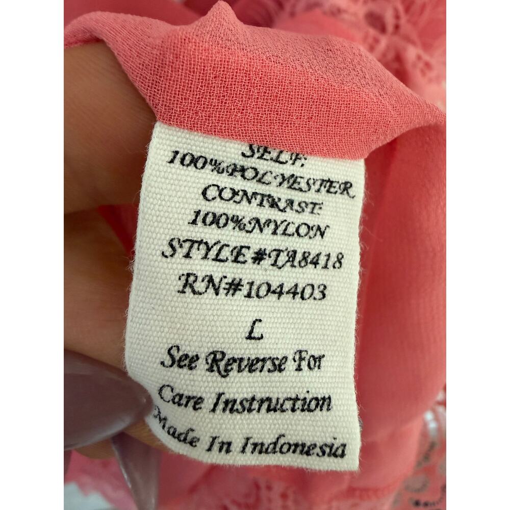Mine Pink Sleeveless V-Neck Blouse Lace Detailed Hem Lightweight Top L - Picture 4 of 8